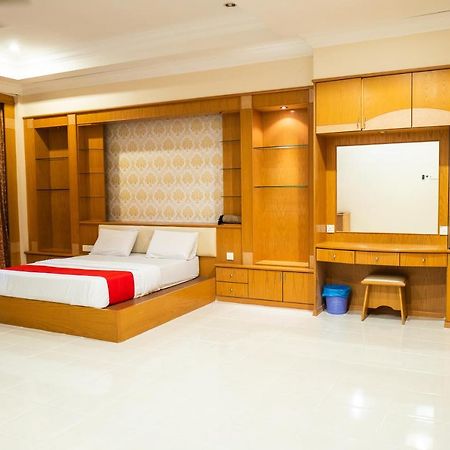 Mk Homestay Wakaf Che Yeh With Bathtub - Max 14 Pax Кота-Бару Экстерьер фото