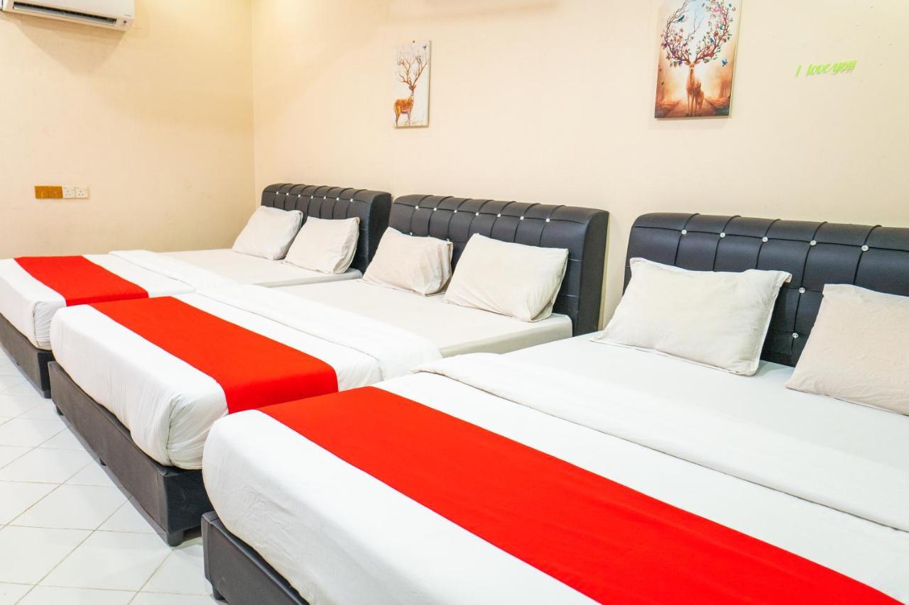 Mk Homestay Wakaf Che Yeh With Bathtub - Max 14 Pax Кота-Бару Экстерьер фото