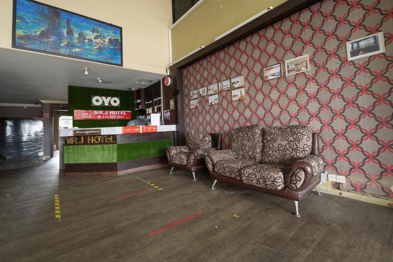 Mk Homestay Wakaf Che Yeh With Bathtub - Max 14 Pax Кота-Бару Экстерьер фото