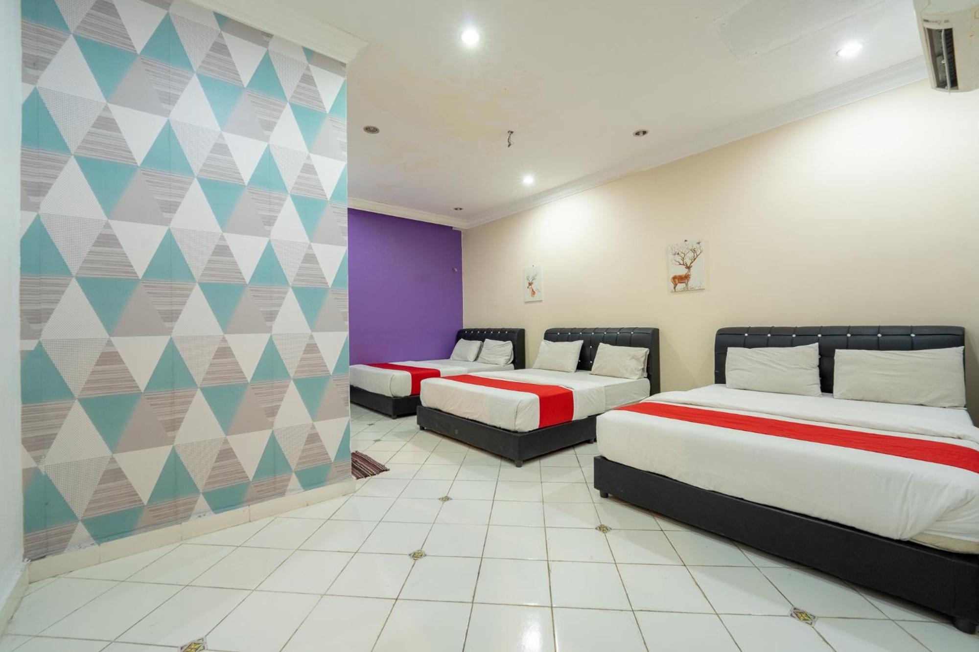 Mk Homestay Wakaf Che Yeh With Bathtub - Max 14 Pax Кота-Бару Экстерьер фото